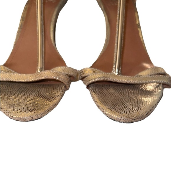 {EUC Vince Camuto Metallic Gold T-Strap Heel Sandals Size 10M} - Picture 7 of 9